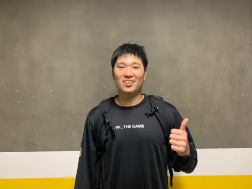 ▲效力日本職棒NPB北海道日本火腿鬥士隊的「台灣金孫」古林睿煬，今（1）日面對福岡軟銀，先發主投7局僅被敲5支零星安打還狂飆10K，率領火腿3：2橫掃軟銀，順利拿下日職一軍生涯首勝，賽後古林也接受《NOWnews》與日媒訪問，分享本戰表現。（圖／記者陳柏翰攝）