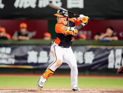 中職／陳傑憲致勝3分砲！統一8：5擊敗味全　送龍隊本季主場首敗

