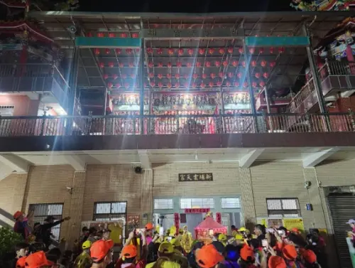 ▲白沙屯媽祖過去跟新埔庄媽祖是姐妹會,都會一起到北港進火。(圖/白沙屯拱天宮臉書) ▲白沙屯媽祖過去跟新埔庄媽祖是姐妹會,都會一起到北港進火。(圖/白沙屯拱天宮臉書)