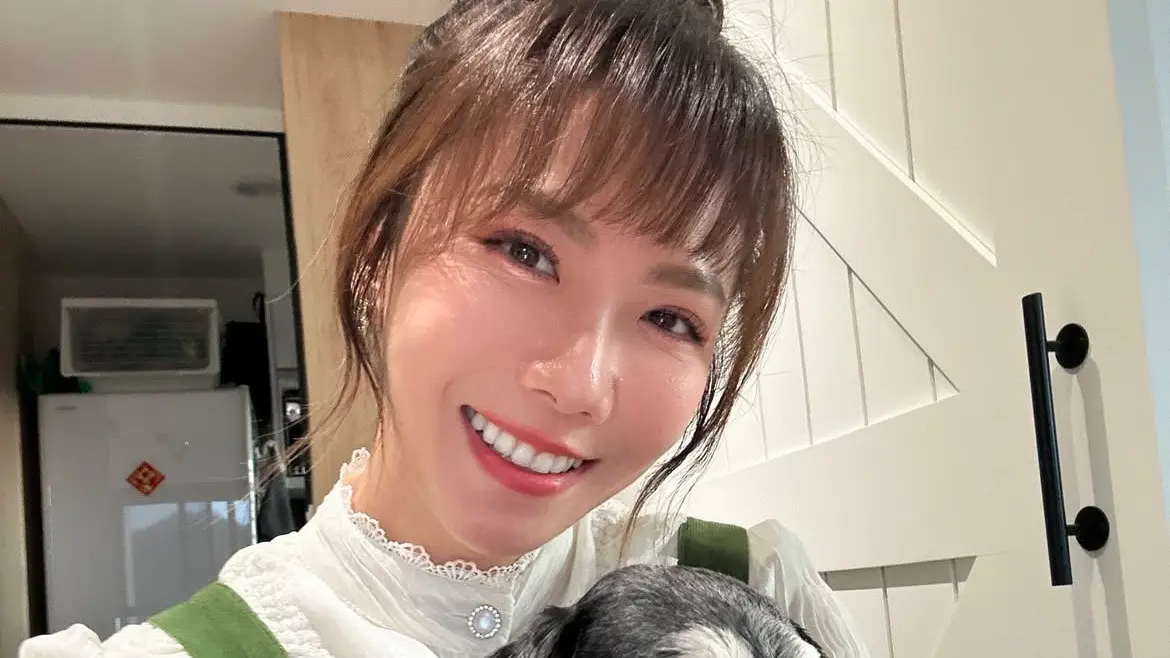 ▲大牙今日宣布離婚消息，也表示不會出席8點檔新戲《百味人生》的首映記者會，因為她目前尚未進組拍攝，沒辦法分享角色心境。（圖／周宜霈IG@bigtooth）