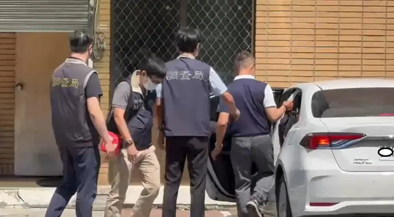 ▲國民黨台中黨部34人遭起訴，遭帶走的疑似為二組總幹事楊大緯。（資料照／讀者提供）