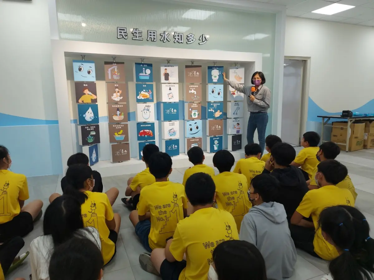 ▲安平水資源回收中心導入AR與VR互動科技，讓民眾從體驗中認識水資源再生的流程與意義。（圖／南市府環保局提供）