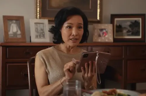 ▲陳沖（如圖）在《囍宴》中有逗趣表現，她曾經是李安原版影片的女主角人選。（圖／摘自YouTube）