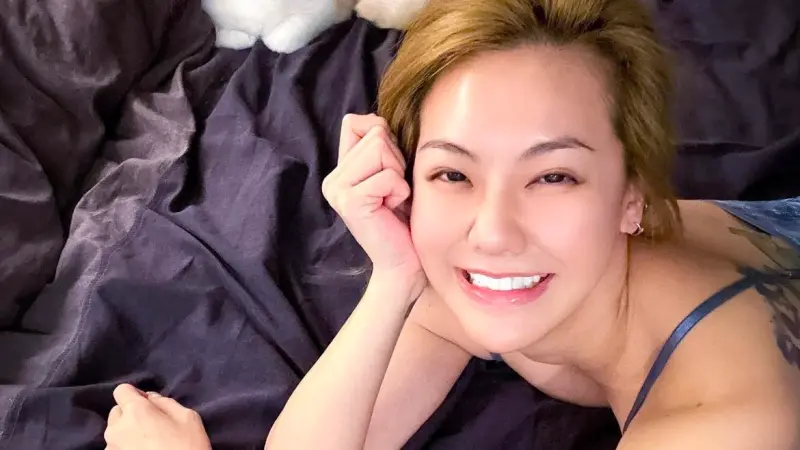 37歲劉雨柔懷孕7個月「肚大如西瓜」！看不出高齡產婦、健步如飛