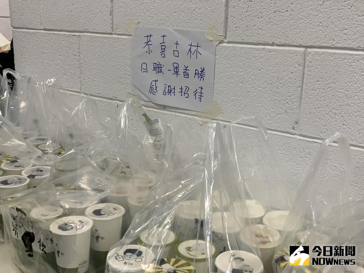 ▲古林睿煬拿下日職首勝後，仍不忘中職老戰友，今日請統一獅管理訂了60杯飲料。（圖／記者陳柏翰攝）