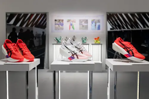 ▲ASICS（亞瑟士）在去年曾奪得2024球鞋品牌第3名的成績，緊追Nike和adidas。（圖／ASICS臉書）