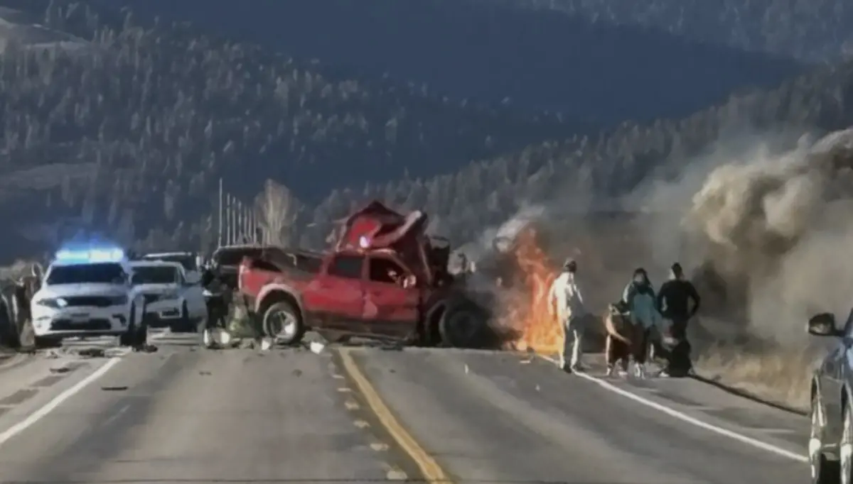 ▲美國黃石國家公園附近發生死亡車禍。（圖／美聯社）