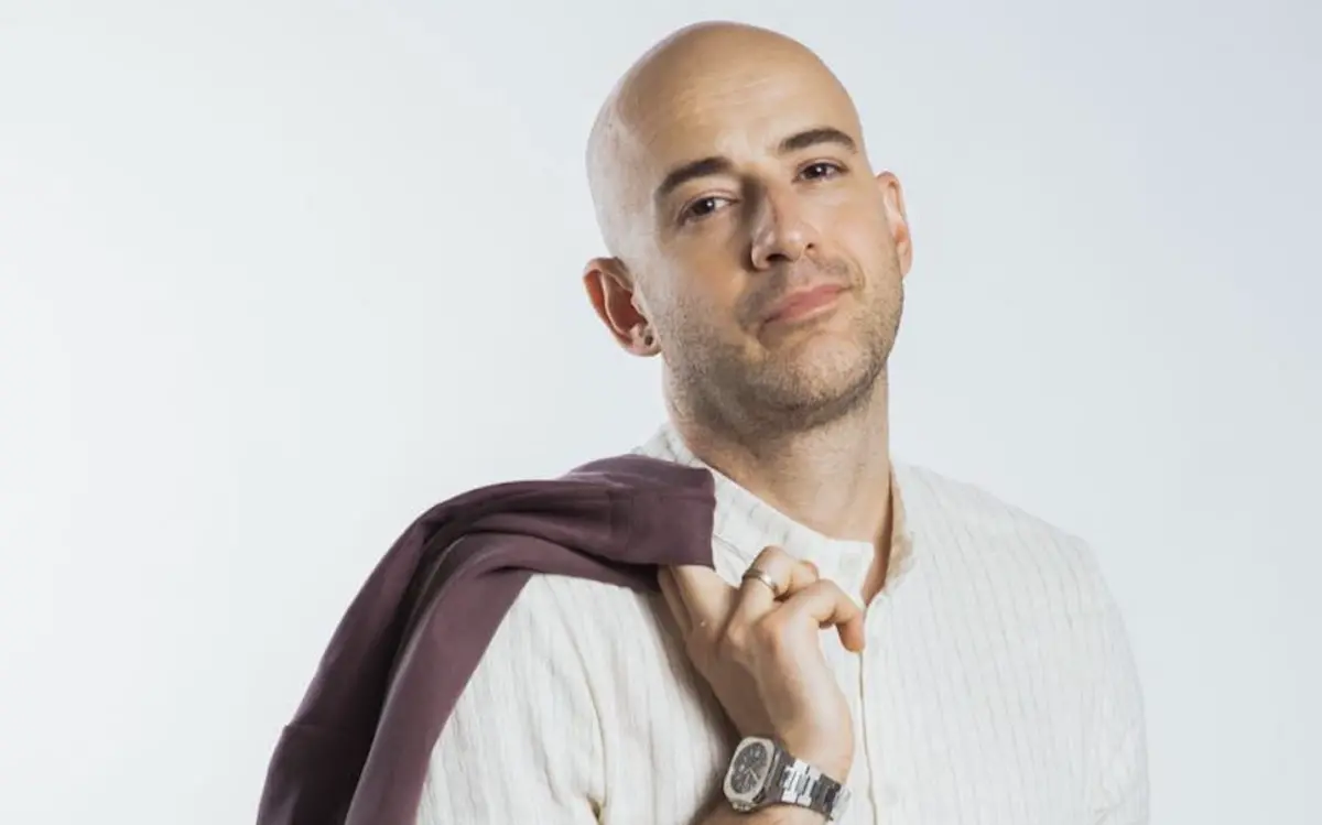 ▲藝人吳鳳（如圖）近日在臉書上分享對剴剴案的看法，文中怒批兩位保母是什麼樣的人才會對1歲多的孩子如此狠心？並表示希望這次的判決能夠寫下歷史一刻。（圖／吳鳳臉書）