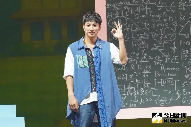 ▲楊奇煜（小煜）因為忙著音樂劇《三個傻瓜》排練，近期沒有太多陪伴家人的時間，導致辣妻自嘲像單親媽媽。（圖／記者嚴俊強攝）