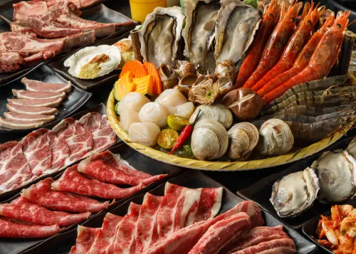 ▲「田季發爺」也提到，將有升級新菜單，集結豪門丁骨牛排、極鮮日本生蠔等。（圖／田季發爺提供）