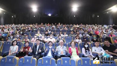 ▲由Hi-Q中華海洋生技發起,攜手陶聲洋防癌基金會,舉辦《交換禮物》紀錄片公益放映。(圖/記者陳美嘉攝,2025.05.03) ▲由Hi-Q中華海洋生技發起,攜手陶聲洋防癌基金會,舉辦《交換禮物》紀錄片公益放映。(圖/記者陳美嘉攝,2025.05.03)