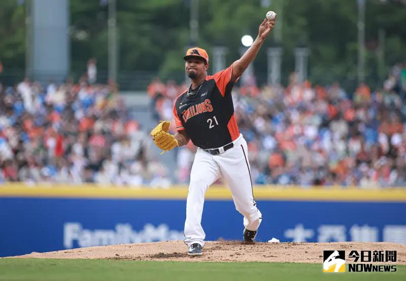 ▲ 統一獅先發投手蒙德茲本季與樂天桃猿交手7次，拿下3勝2敗，對戰防禦率4.87。（圖／記者葉政勳攝 ,2025.05.03）