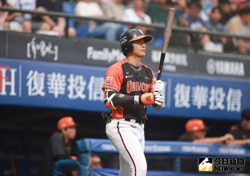 ▲ 統一獅外野手陳傑憲。(圖/記者葉政勳攝 ,2025.05.03) ▲ 統一獅外野手陳傑憲目前在全明星票選中,以8.4萬張選票排名第2。(圖/記者葉政勳攝 ,資料照)