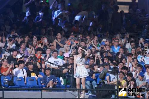 富邦悍將本週舉辦「안녕 你好」主題日,湧進11299人進場。(圖/記者葉政勳攝) ▲富邦悍將本週舉辦「안녕 你好」主題日,新莊球場湧進11299人進場。(圖/記者葉政勳攝)