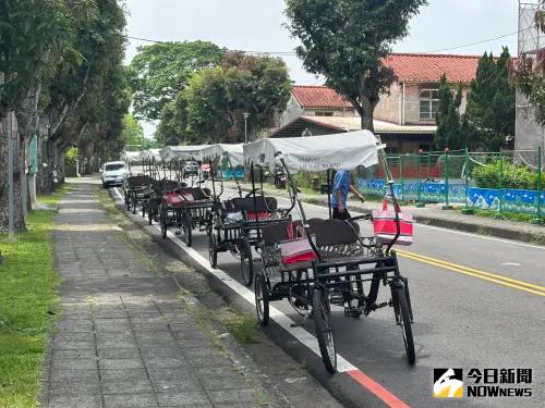 65工藝節暖身登場 「工藝行旅」從旅行中看見工藝 ▲踩著協力車走讀中興新村,傾聽地方故事、觸摸文化餘溫,感受慢活的愜意。(圖/記者金武鳳攝,2025.5.4)