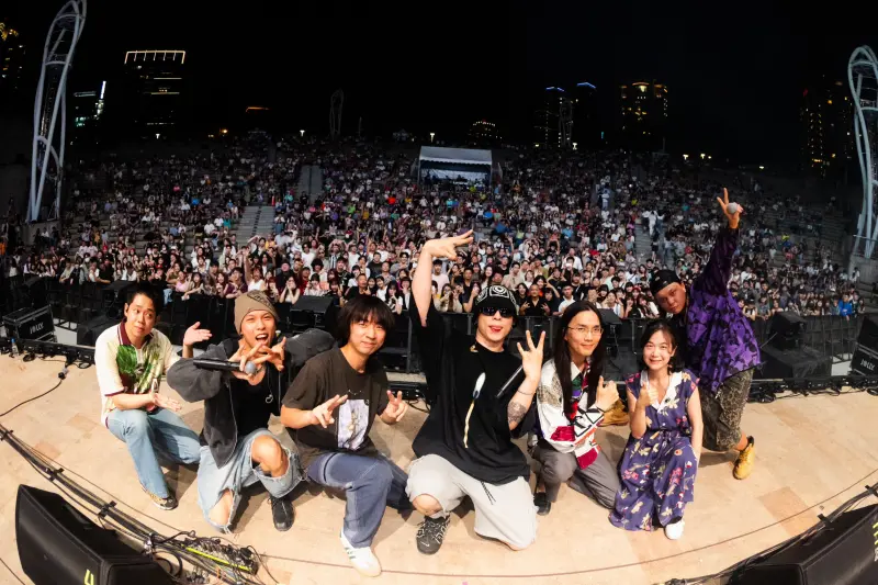 ▲電子音樂團體multiverse攜手金曲樂團百合花，將電子節奏與台語民謠巧妙融合(圖／新聞局提供)