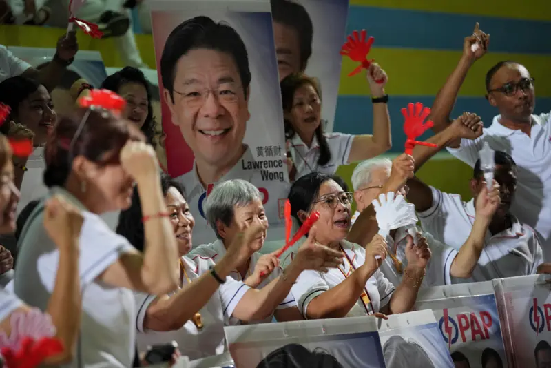 ▲新加坡大選結果出爐，執政黨人民行動黨獲壓倒性勝利。（圖／美聯社／達志影像）