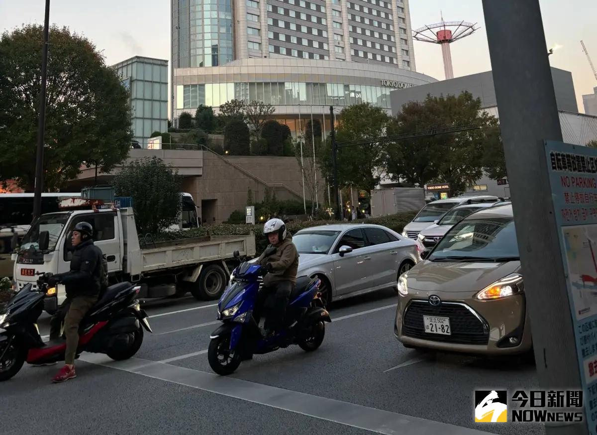 ▲中國大使館以在東京的中國人騎摩托車被撞死事件，指出日本交通危險呼籲注意安全，反遭日媒列出中國人酒駕逆向超速案件反擊。圖為東京車道。（圖／記者顏得智攝）