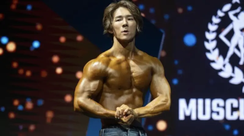 ▲42歲藝人張傑（如圖）致力於推廣健身產業，今（4）日舉辦《Muscle Star自然之星》賽事，稍早受訪透露親砸下1500萬舉辦3場賽程，虧損粗估約高達600萬，讓他直呼：「要先回去好好賺錢唱歌，接下來還是會有商演！」（圖／Muscle Star自然之星提供）