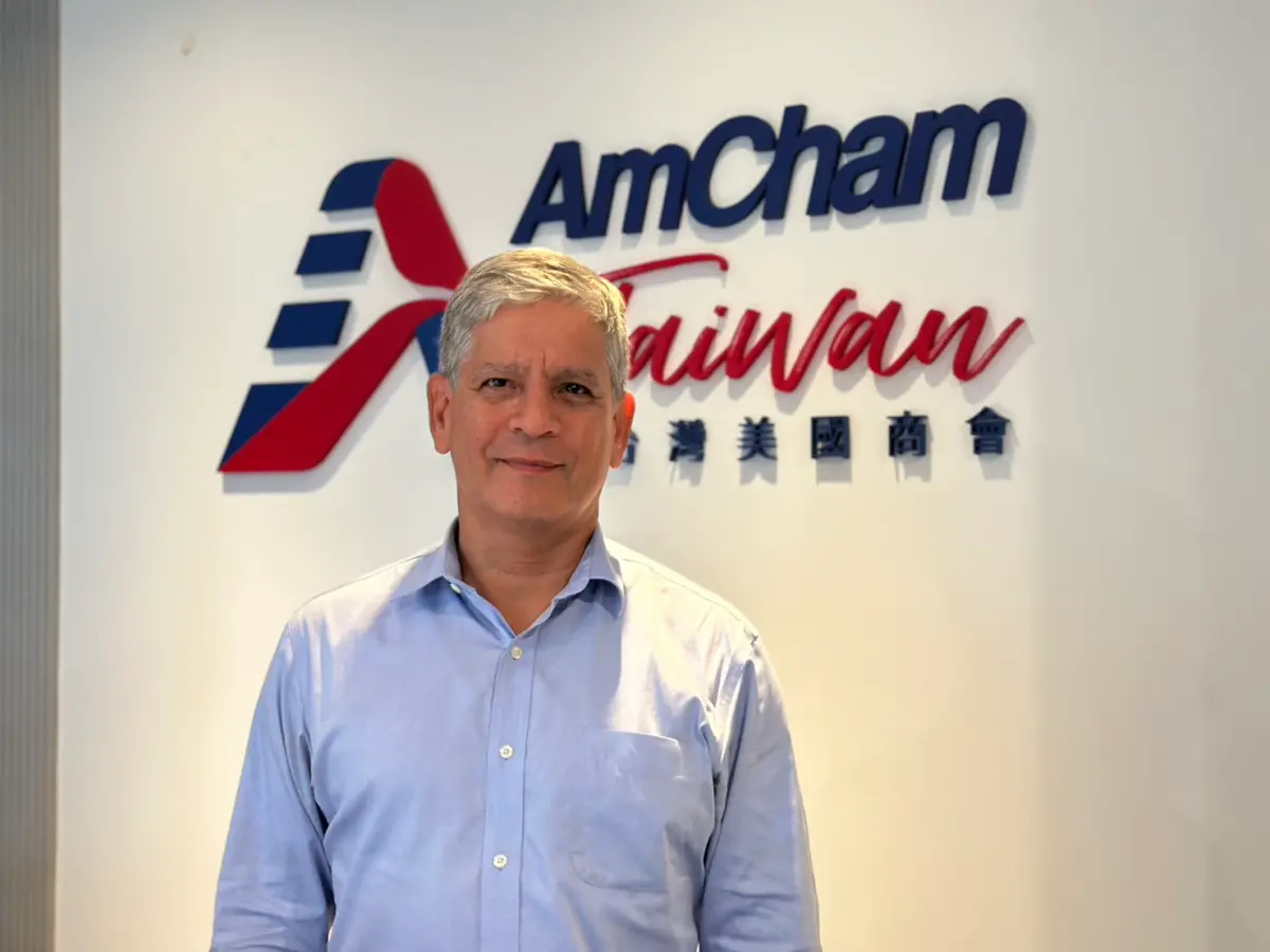 ▲魏凱早在 1980 年代初期，他曾於台灣師範大學就讀，並始終與台灣保持密切連結。（圖／台灣美國商會提供）