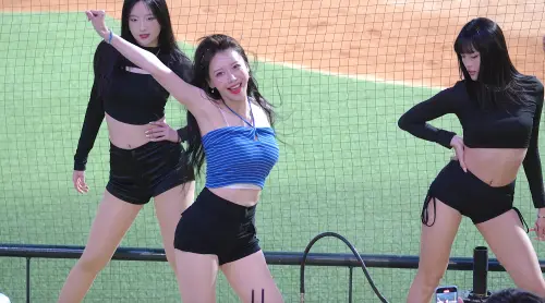 ▲李雅英上周末在富邦悍將主題日中獨扛中場SOLO舞蹈。（圖／記者陳云茹攝）