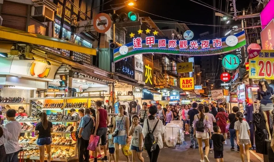 ▲逢甲夜市去年人潮大減，整體營收卻逆勢成長。（圖／翻攝逢甲大學官網，2025.05.05）