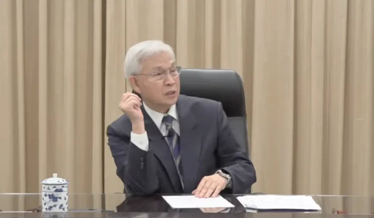 ▲中央銀行總裁楊金龍今（5）日舉行總裁記者會，對近期新台幣匯市狀況進行說明。（圖／翻攝自中央銀行直播）