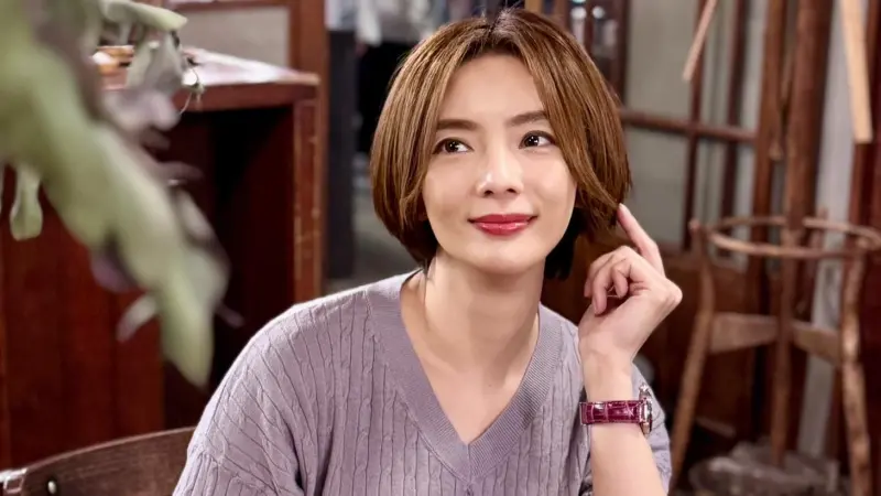 ▲曾為作家H舊愛，陳珮甄無預警宣佈不再接任何節目通告，坦言「沒有當藝人的打算」，加上交通耗時又勞累，決定正式告別電視圈。（圖／陳珮甄臉書）