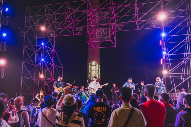 ▲本屆南國生活節歷時四週假日，活動內容更加豐富多元，超過60組國內外表演團隊輪番演出。（圖／屏東縣府提供）