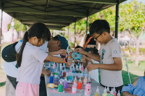 推出6條限定小旅行及工作坊體驗,吸引逾150人及50組民眾報名參與 ▲推出6條限定小旅行及工作坊體驗,吸引逾150人及50組民眾報名參與。(圖/屏東縣府提供)