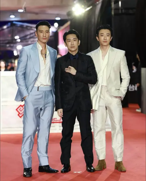 ▲王陽明（左）被爆出跟懷秋（右）搶位節目製作人。（圖／翻攝自王陽明IG）