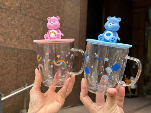 立體公仔杯蓋雙層玻璃杯,加價購499元。(圖/記者鍾怡婷攝) ▲立體公仔杯蓋雙層玻璃杯,加價購499元。(圖/記者鍾怡婷攝)