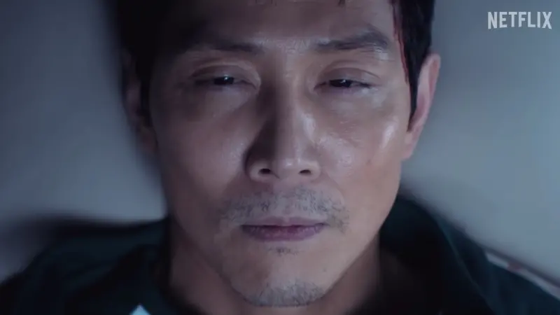 ▲《魷魚遊戲3》今日釋出預告片，宣布將於6月27日上線，李政宰回歸挑戰極限，與「Front Man」正面交鋒，預告中嬰兒哭聲與迷宮關卡引發高度關注。（圖／翻攝自Netflix Korea 넷플릭스 코리아 YouTube）