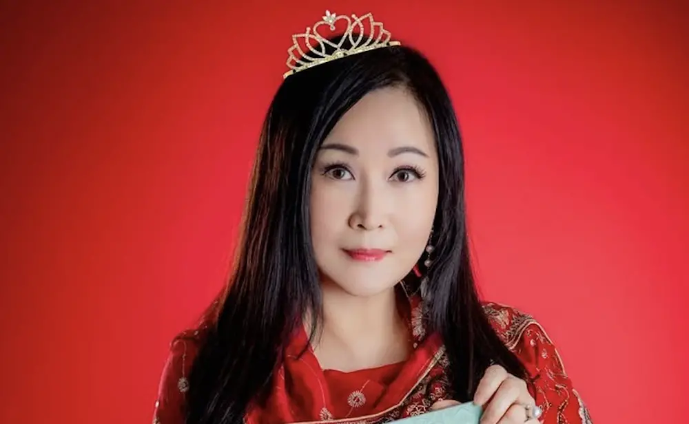 ▲命理師李靜唯（如圖）近日發文，表示從昨（5）日冥王星逆行，啟動改革壓力，台灣可能爆失業潮，傳產將首當其衝。（圖／靜唯老師 臉書）