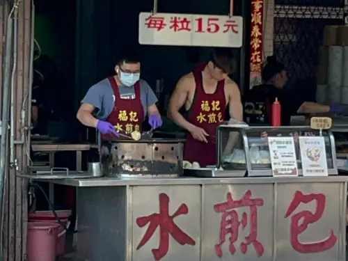 ▲台南安平「福記水煎包」是在地超過50年、傳承三代的老字號美食店家。（圖／翻攝Threads）