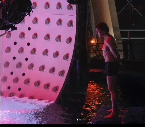 ▲湯姆克魯斯為了《不可能的任務:最終清算》展現體格,拍攝下水的動作戲。(圖/摘自IG) ▲湯姆克魯斯為了《不可能的任務:最終清算》展現體格,拍攝下水的動作戲。(圖/摘自IG)