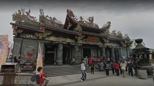 ▲位於南投縣名間鄉的松柏嶺受天宮，早在乾隆二年1737年就已經建廟完成，比白沙屯拱天宮（1863年，同治二年）還要早上126年。（圖／GoogleMaps）