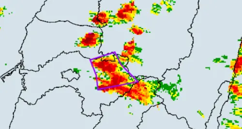 ▲中央氣象署針對「南投縣、雲林縣、嘉義縣」發布大雷雨即時訊息，持續時間至21時45分止。（圖／中央氣象署）