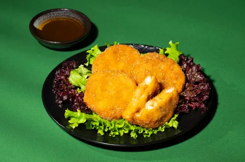 「享。THAI」推出多重優惠,即日起至5月31日,凡來店享用套餐,即贈指定人氣料理,例如點雙人套餐,就贈「招牌黃金蝦餅」一份。(圖/「享。THAI」提供) ▲「享。THAI」推出多重優惠,即日起至5月31日,凡來店享用套餐,即贈指定人氣料理,例如點雙人套餐,就贈「招牌黃金蝦餅」一份。(圖/「享。THAI」提供)