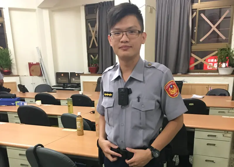 色警是創意私房會員！5度闖心儀女警家裝針孔偷拍