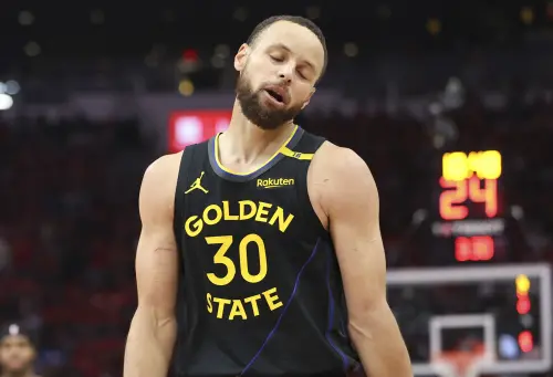 ▲勇士隊Curry於西區準決賽首戰傷退，Shaq嘆他年紀大了，專家預估至少缺席一周，勇士爭冠之路受阻。（圖／路透／達志影像）