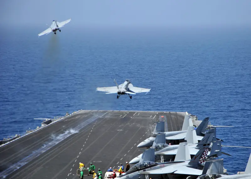 又一架！美軍F-18戰機墜海　「杜魯門號」航母一週內掉2戰機