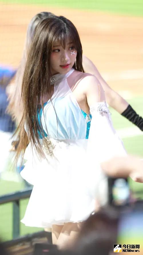 ▲李珠珢在4月26日當天有中場表演,因此未出席開場舞演出。(圖/記者張一笙攝) ▲李珠珢在4月26日當天有中場表演,因此未出席開場舞演出。(圖/記者張一笙攝)