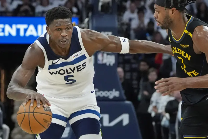 NBA／Edwards熄火送頭！灰狼教頭震怒　勇士嚴防對手「火力爆發」