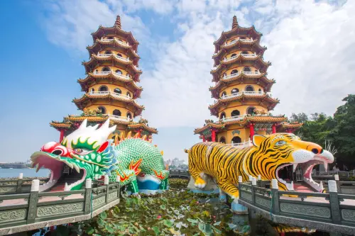 ▲蓮池潭龍虎塔是高雄知名景點，過去甚至曾被CNN推薦過。（圖／高雄旅遊網）