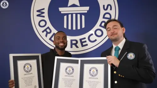 ▲英國格鬥家約書亞（Joshua Iyalla）得到3個金氏世界紀錄認證。（圖／YT@Guinness World Records）