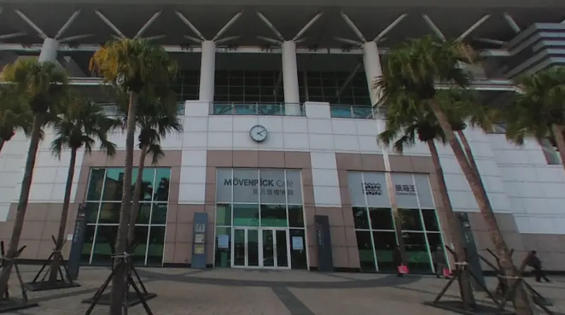 ▲女師扯謊稱在台鐵左營站被人碰撞。(圖／翻攝GOOGLE MAP)