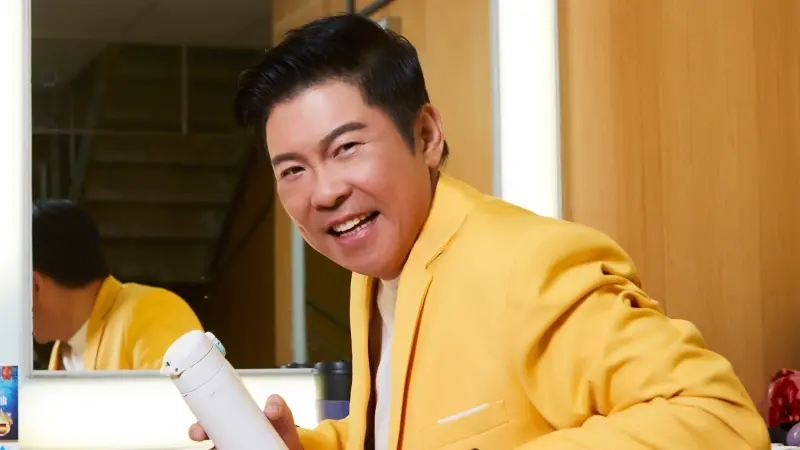 ▲曾國城（如圖）疑似幫黃子佼講話，引來大批網友不滿，近日他上節目時眼眶泛淚，並且覺得很自責，方芳芳直言：「能學到教訓也是不錯的」。（圖／曾國城臉書）