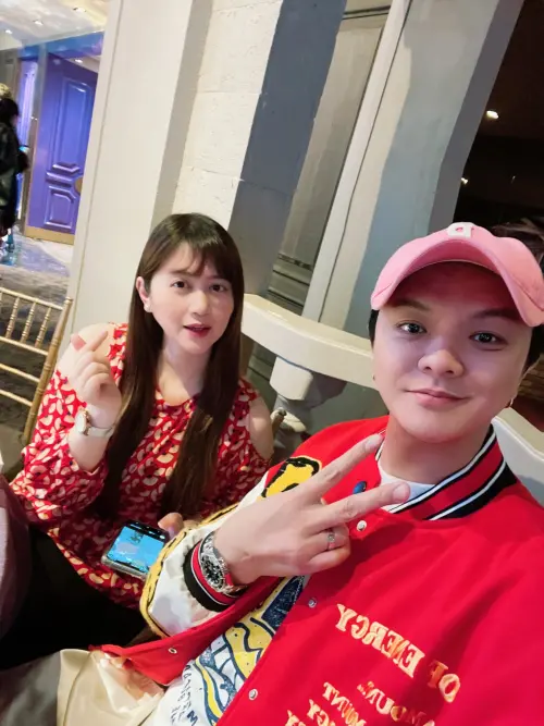 ▲賀一航夢中誇讚曾治豪（右）人品，讓妻子Meggy（左）決定嫁給他。（圖／曾治豪 - 小賀&Meggy的小樂園 臉書）