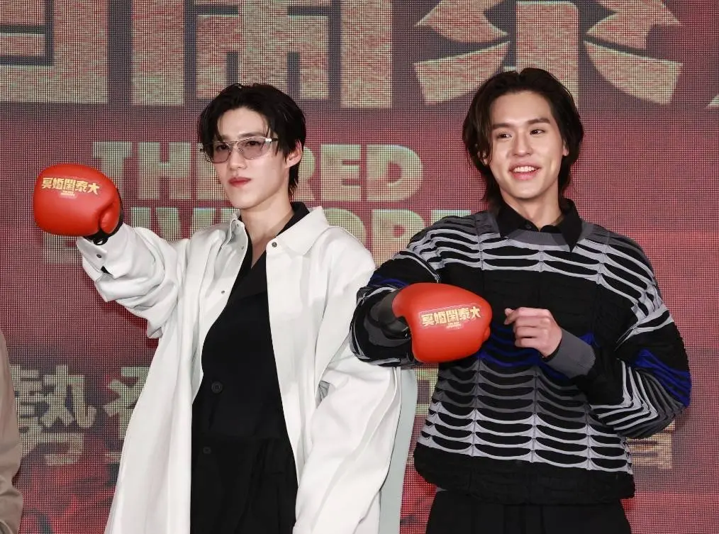 ▲主演《關於我和鬼變成家人的那件事》泰國版《冥婚閙泰大》的雙帥BKPP來台出席記者會，Billkin(右）直呼台灣的紅蟳米糕、珍珠奶茶美味，PP Krit則期盼能逛夜市。（圖／記者吳翊緁攝）